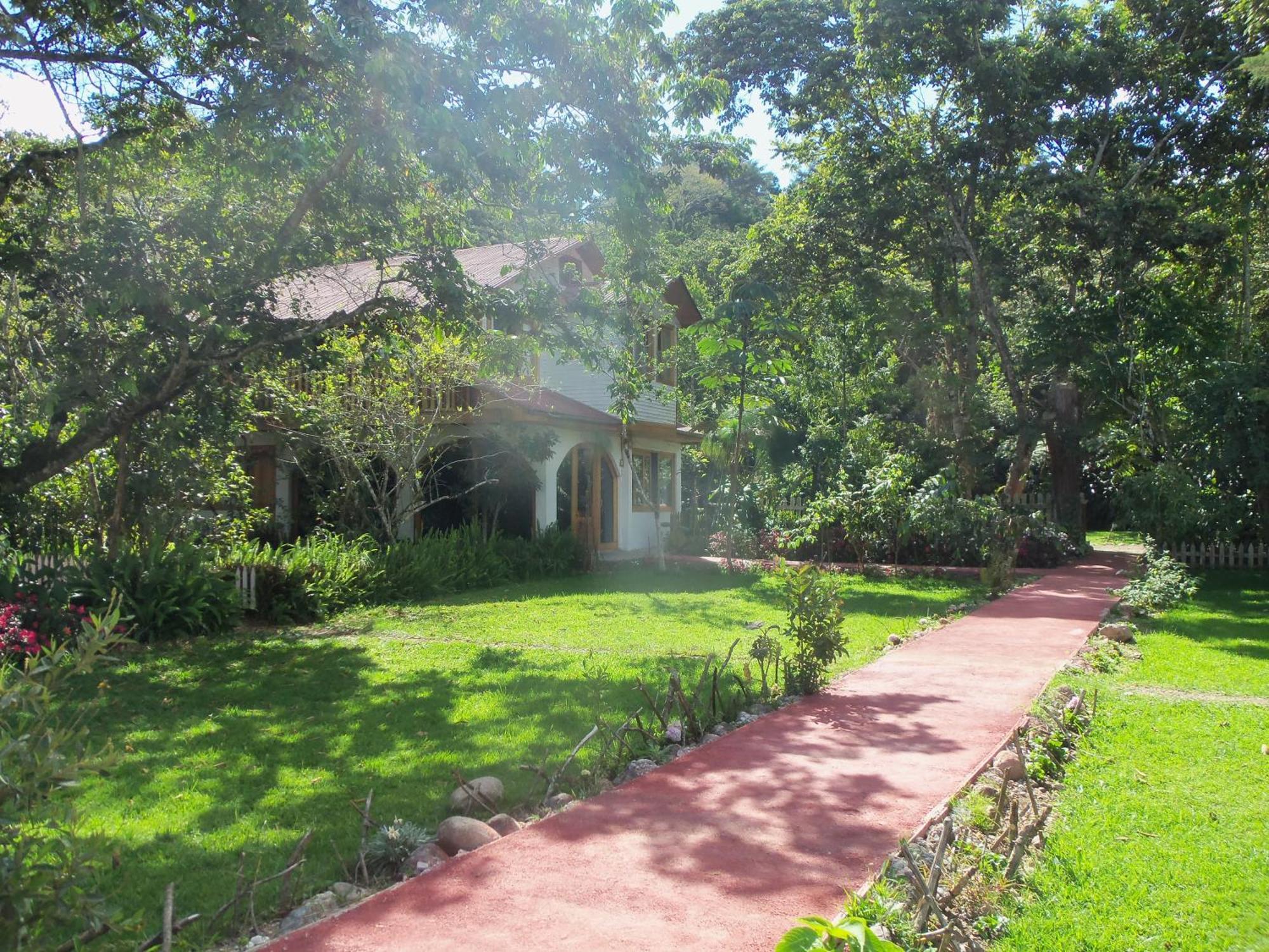 Refugio De Orquideas Villa Oxapampa Exterior photo